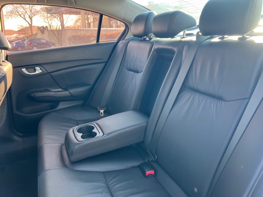 2015 Honda Civic Image 40