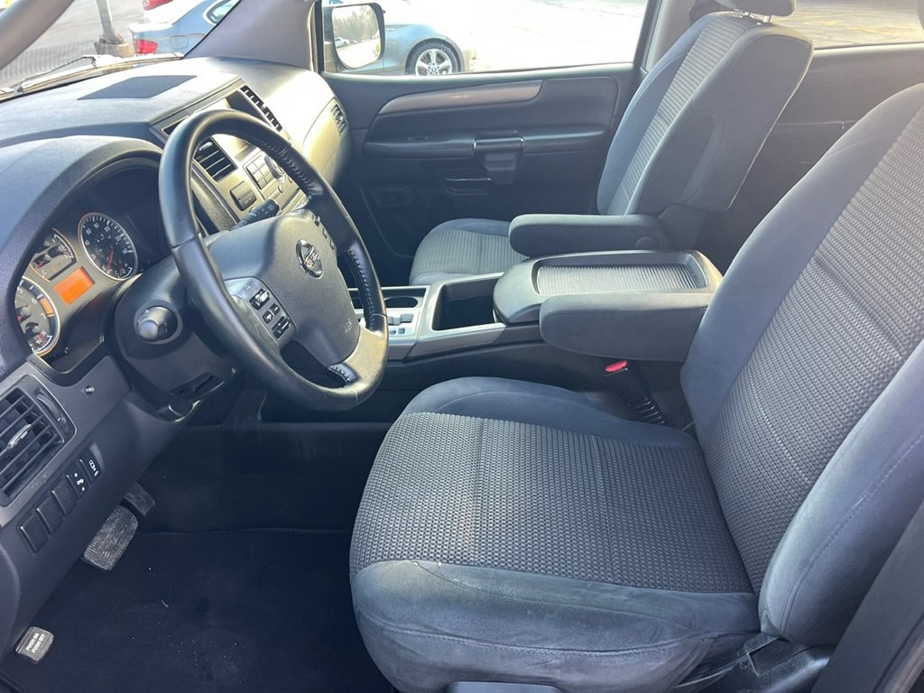 2010 Nissan Armada Image 14