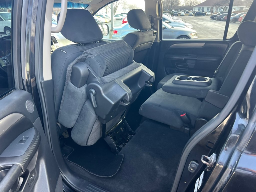 2010 Nissan Armada Image 21