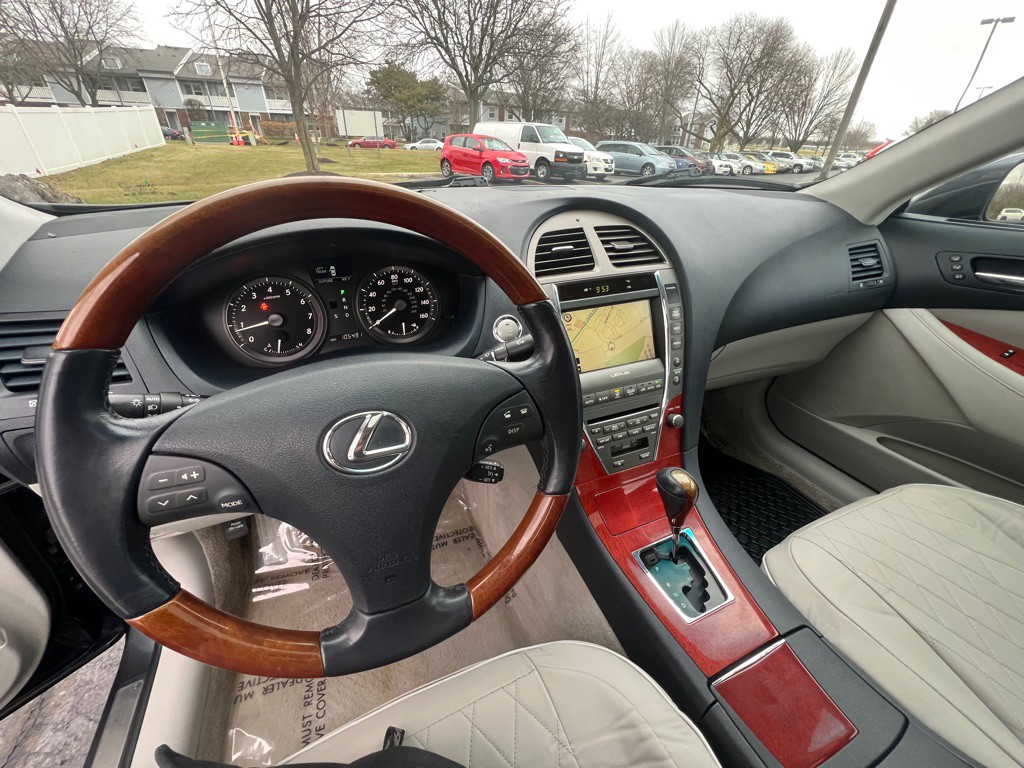 2009 Lexus ES Image 30