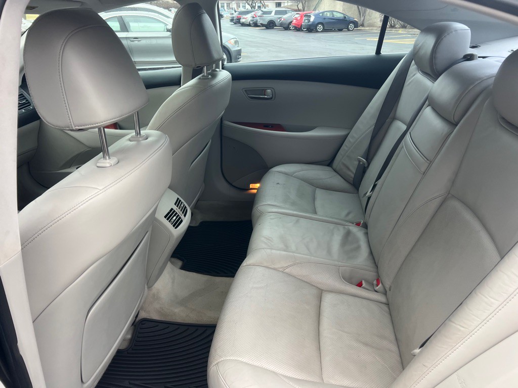 2009 Lexus ES Image 39