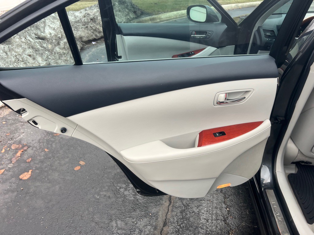 2009 Lexus ES Image 44