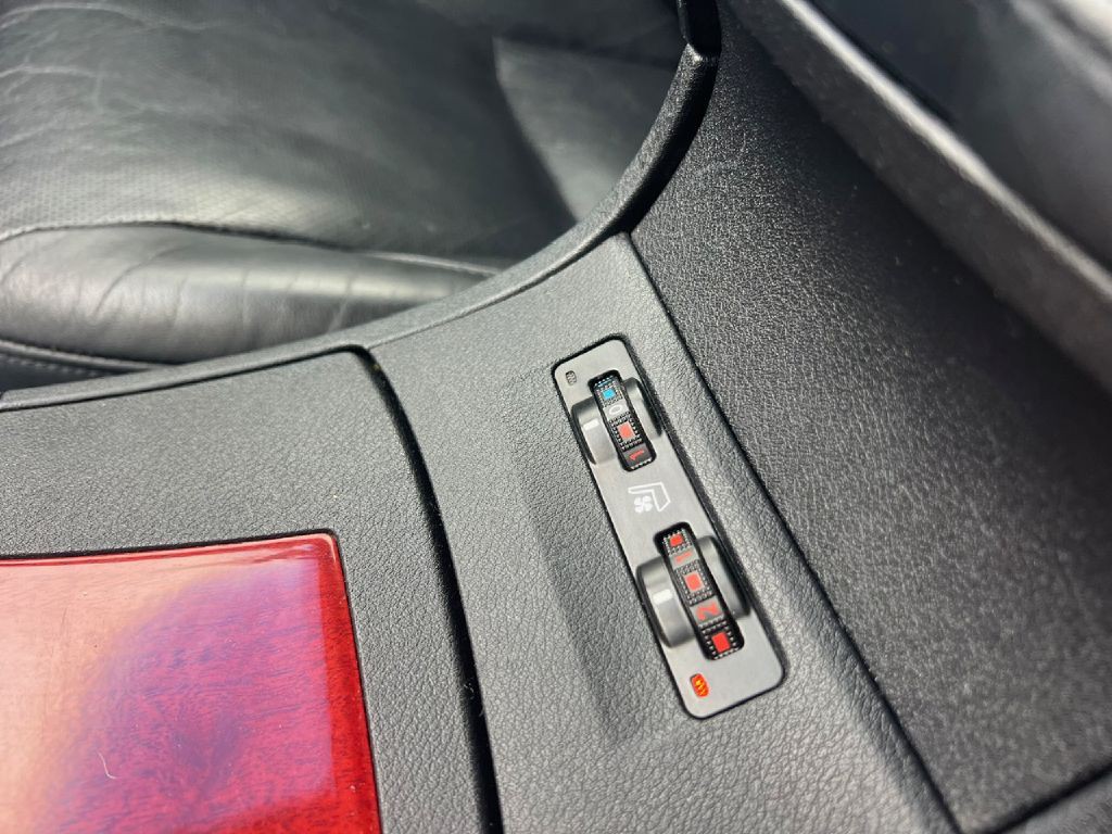 2009 Lexus ES Image 21