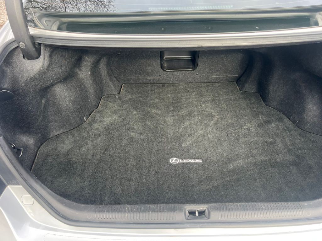 2009 Lexus ES Image 28