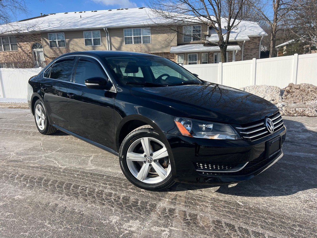 2013 Volkswagen Passat Image 3