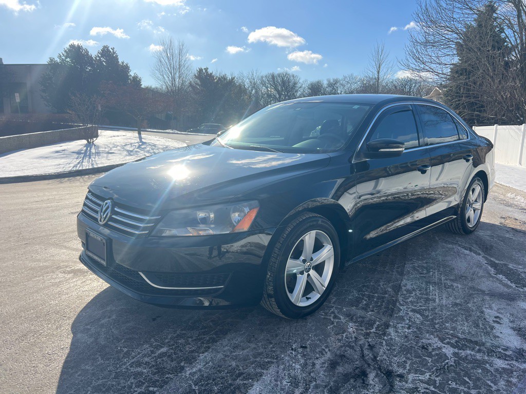 2013 Volkswagen Passat Image 16