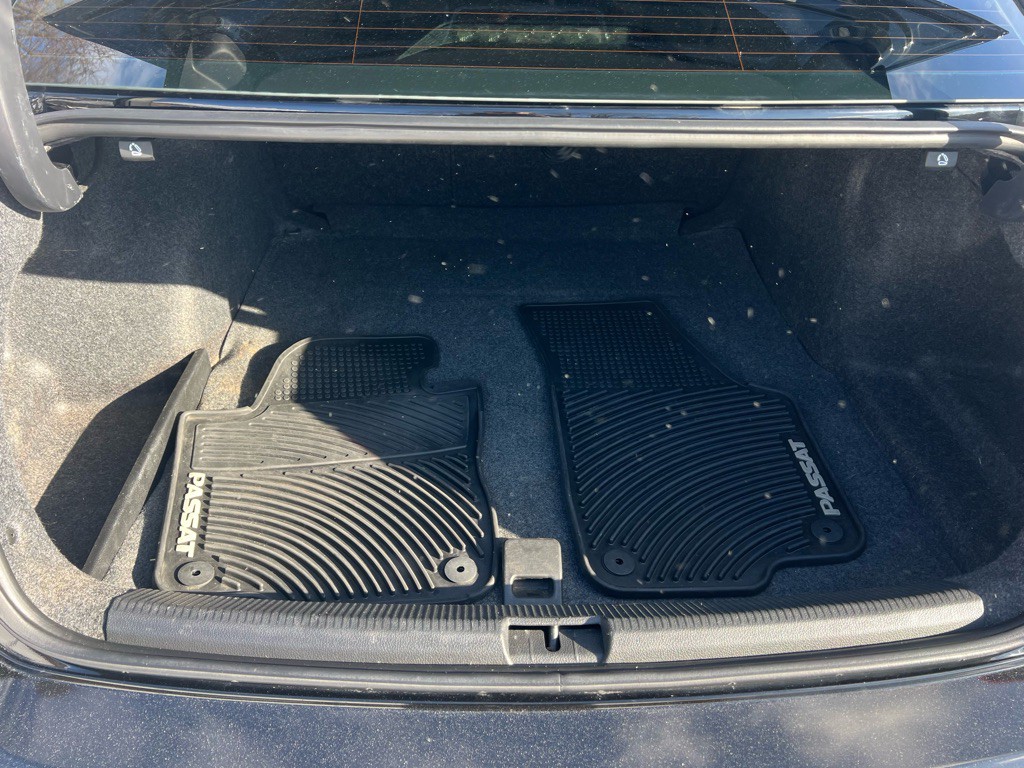 2013 Volkswagen Passat Image 21