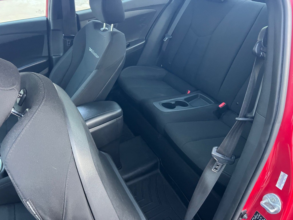 2013 Hyundai Veloster Image 38