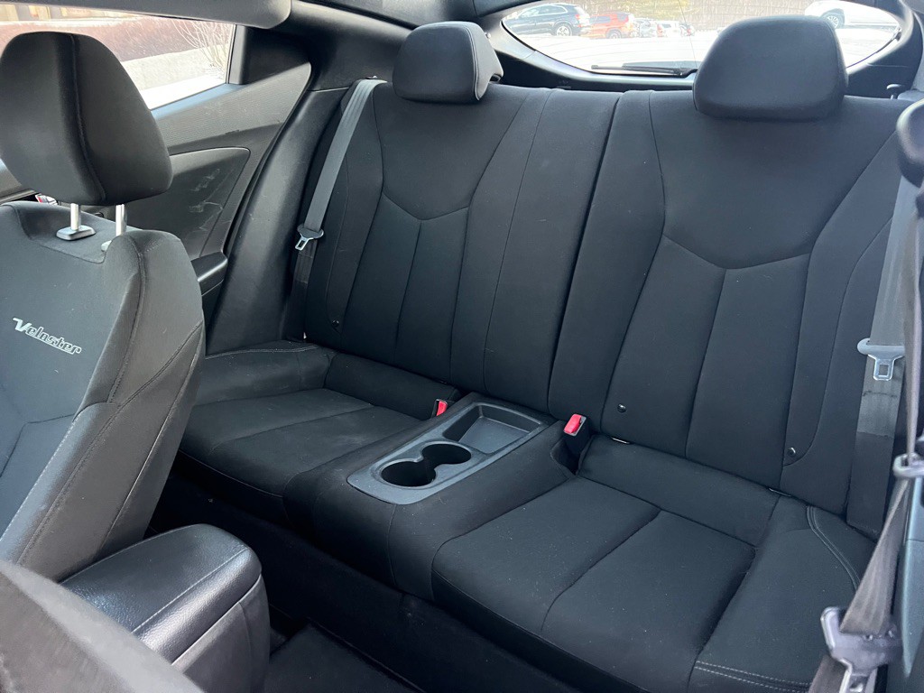 2013 Hyundai Veloster Image 40