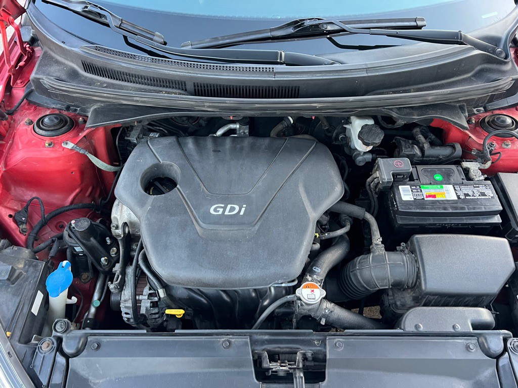 2013 Hyundai Veloster Image 46