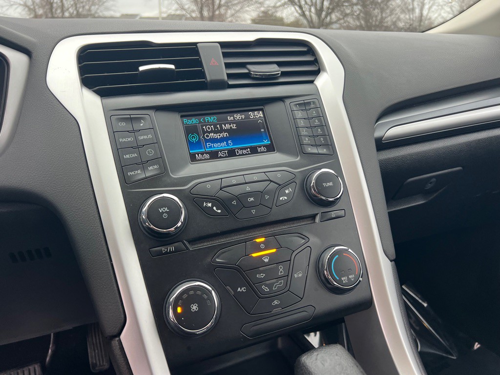 2014 Ford Fusion Image 14