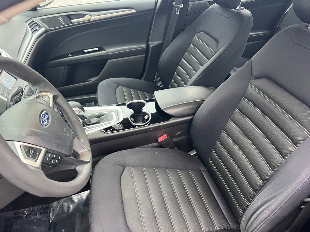 2014 Ford Fusion Image 16