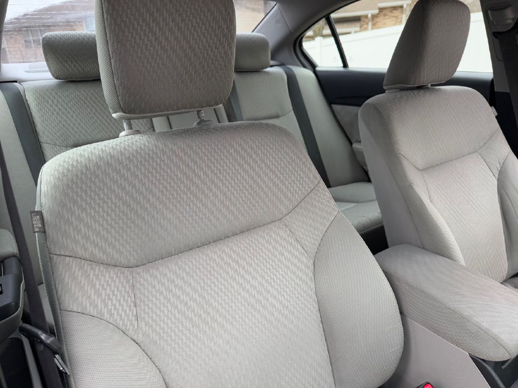 2015 Honda Civic Image 18