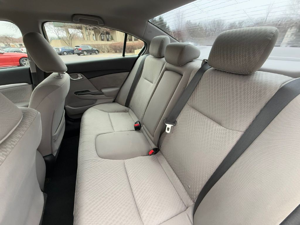 2015 Honda Civic Image 24