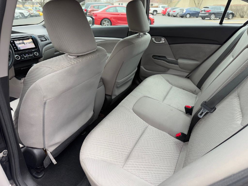 2015 Honda Civic Image 25