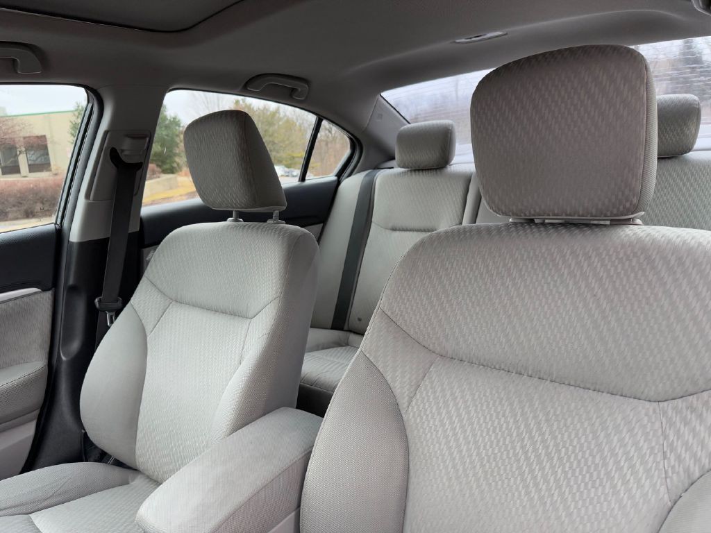 2015 Honda Civic Image 31