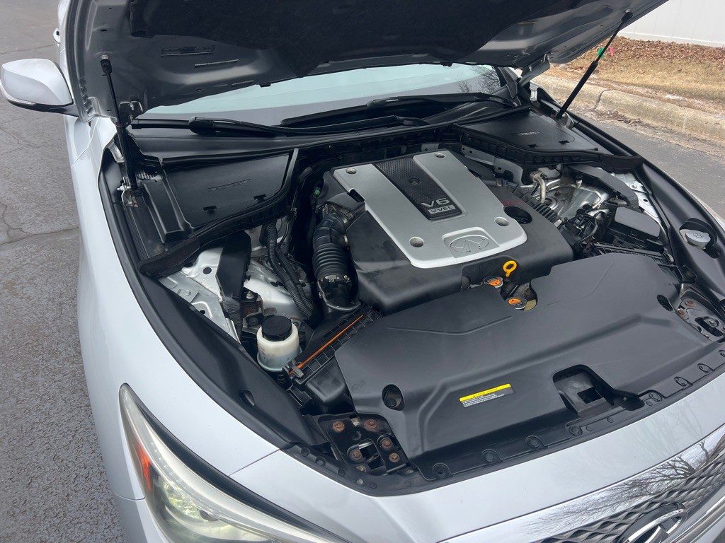 2014 INFINITI Q50 Image 24