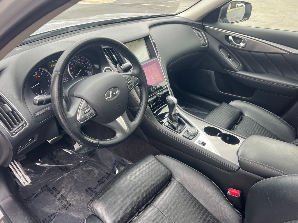2014 INFINITI Q50 Image 26