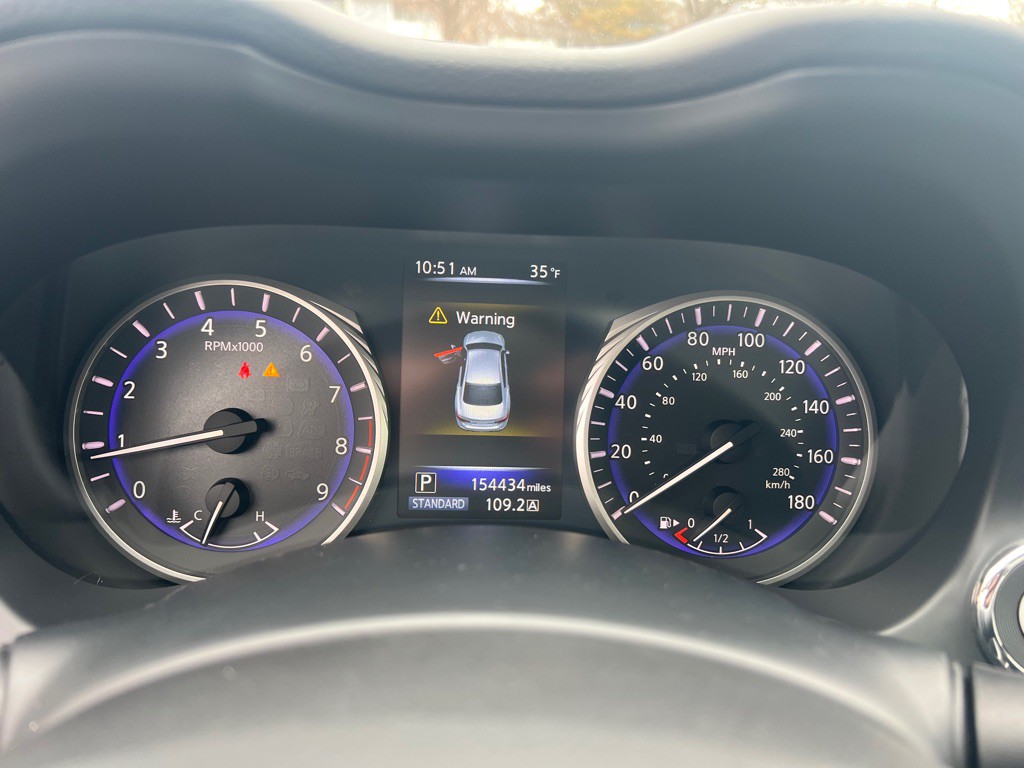 2014 INFINITI Q50 Image 33