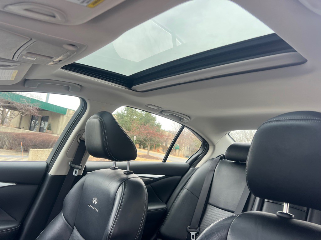 2014 INFINITI Q50 Image 41