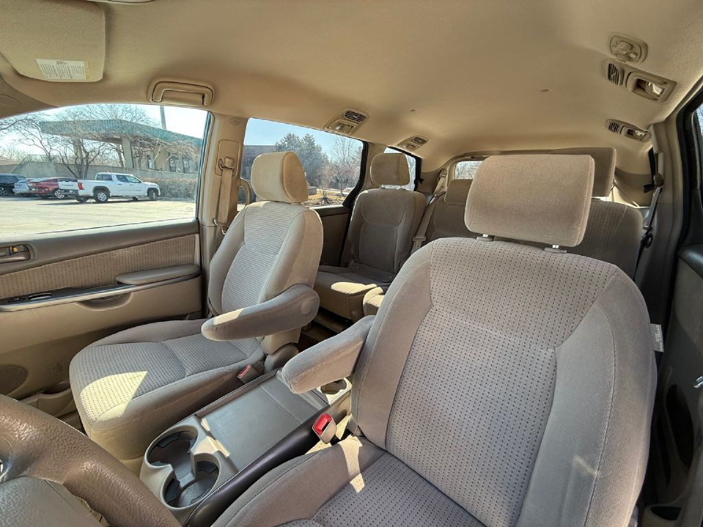 2006 Toyota Sienna Image 15
