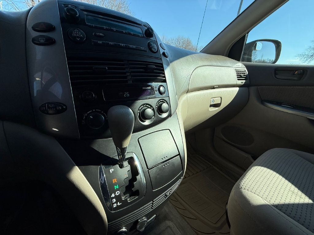 2006 Toyota Sienna Image 30