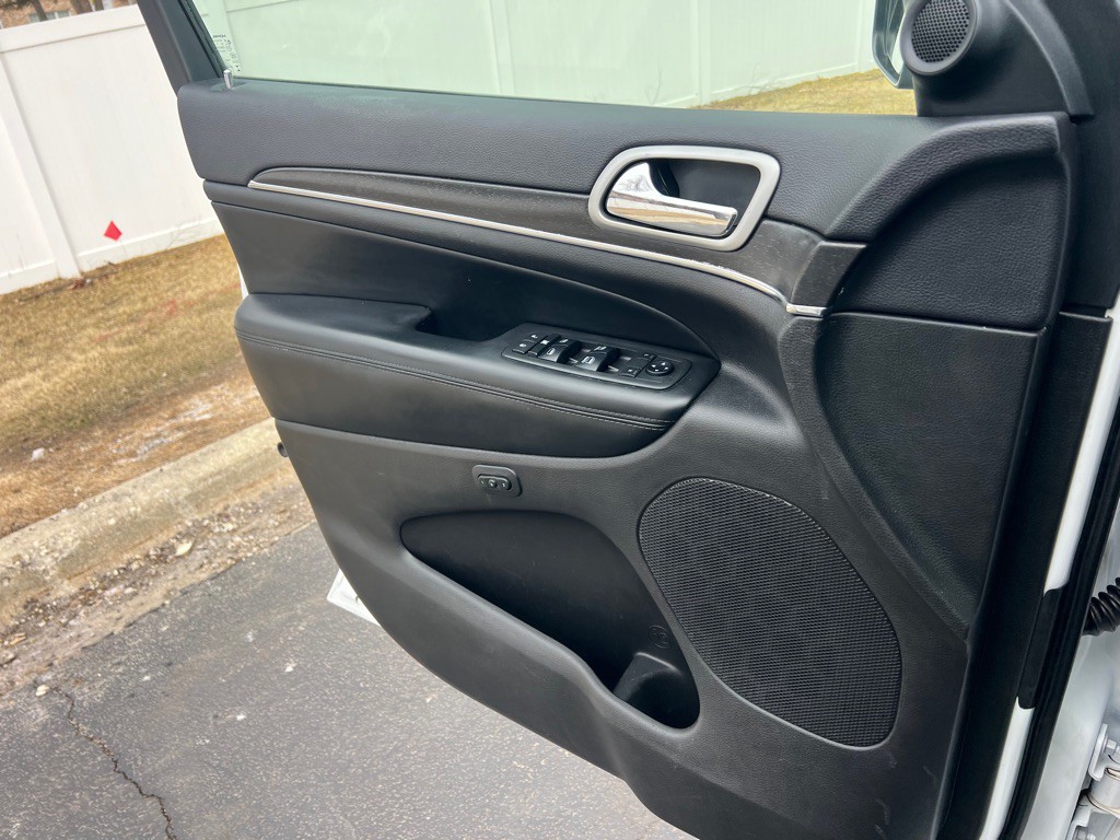 2018 Jeep Grand Cherokee Image 29