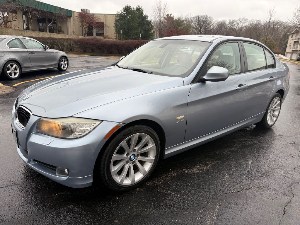 2011 BMW 3 Series Image 10