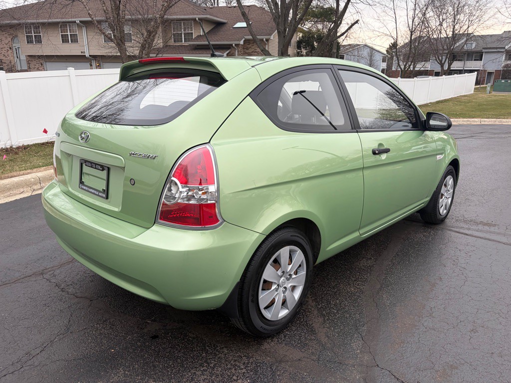 2009 Hyundai Accent Image 7
