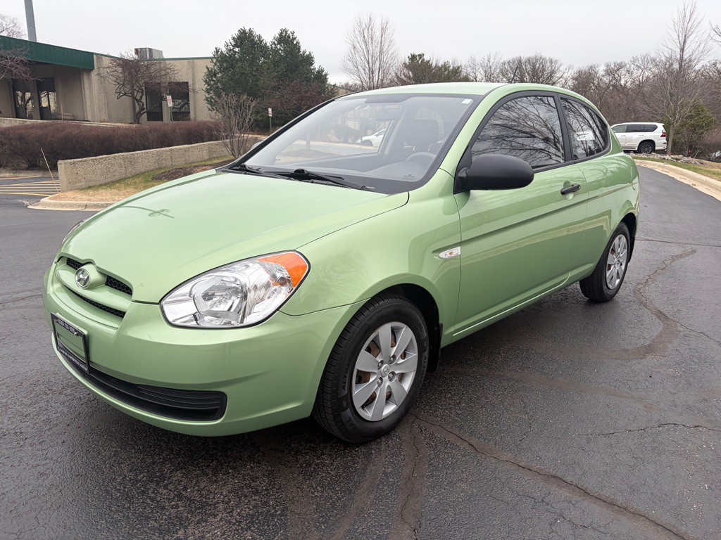 2009 Hyundai Accent Image 24