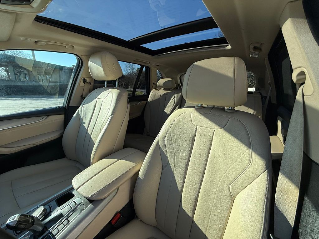 2016 BMW X5 Image 17