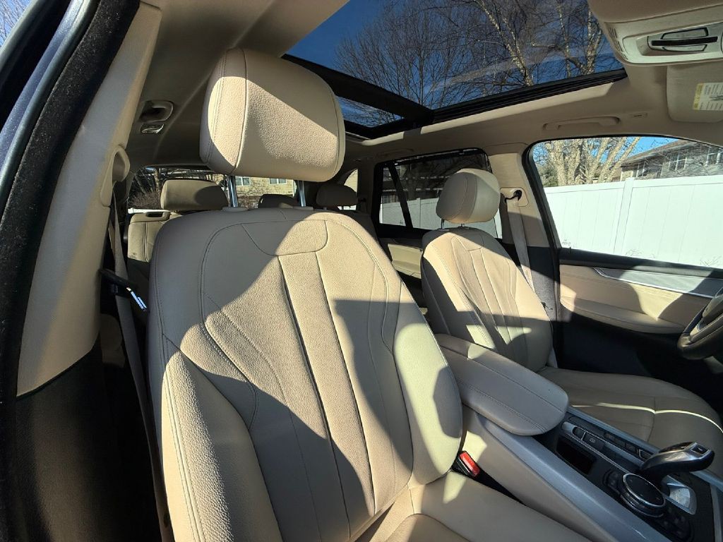 2016 BMW X5 Image 19