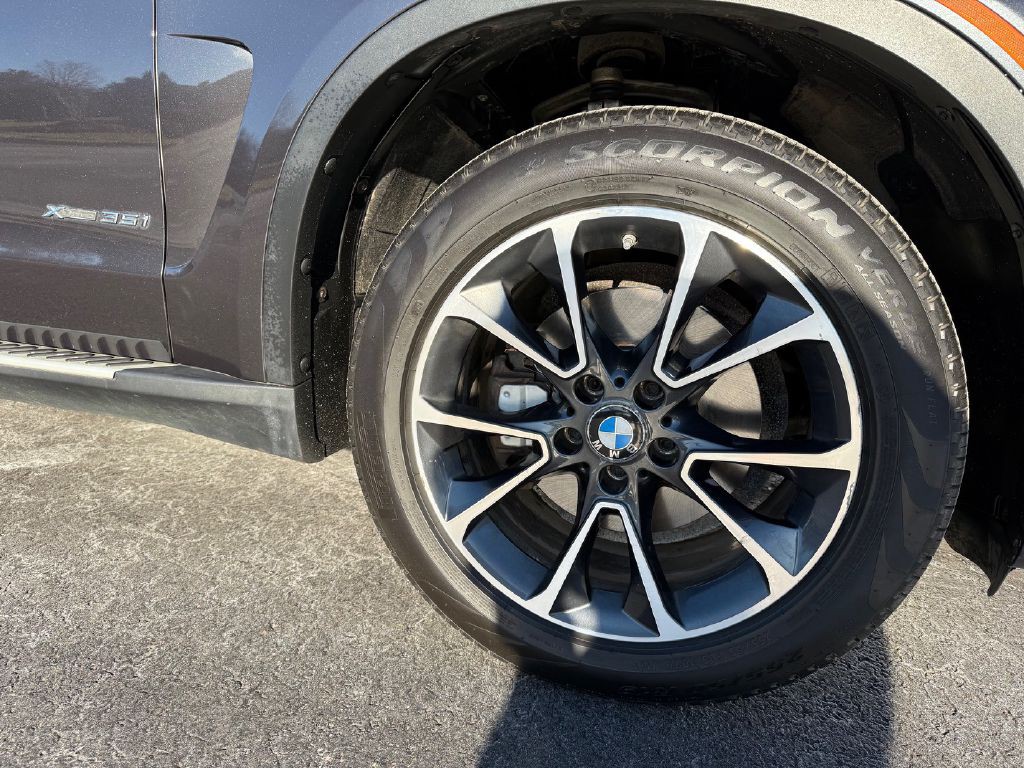 2016 BMW X5 Image 36
