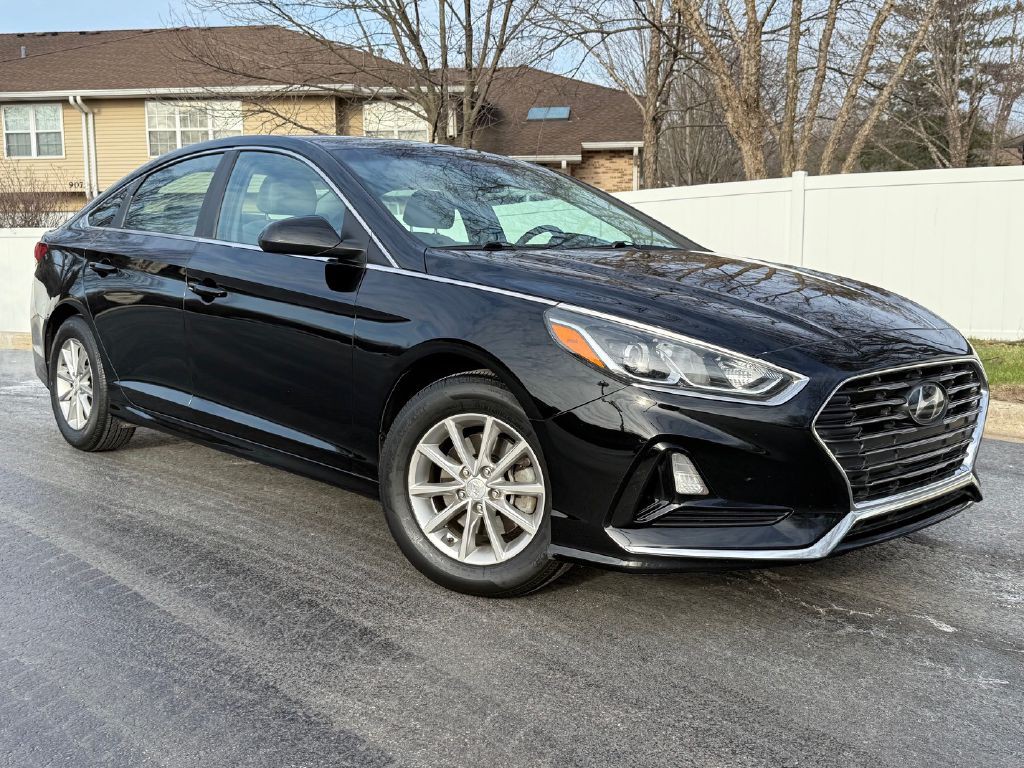 2018 Hyundai Sonata Image 1