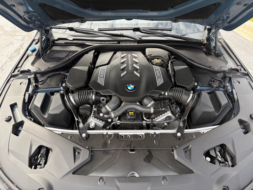 2022 BMW 8 Series Image 28