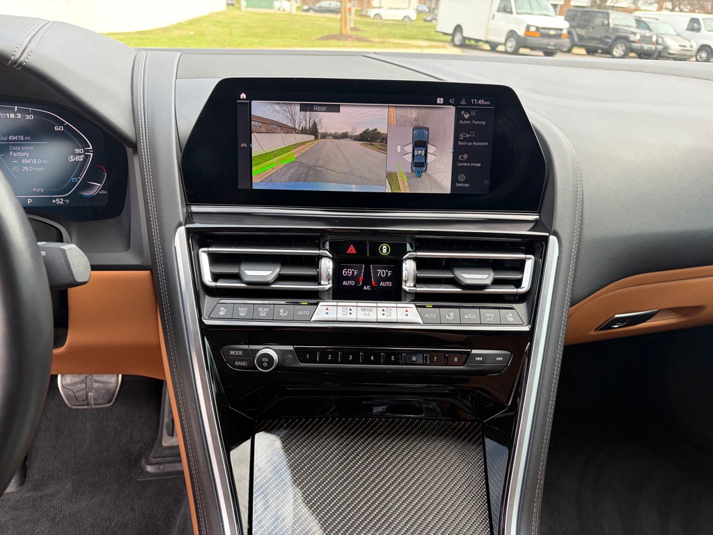 2022 BMW 8 Series Image 32