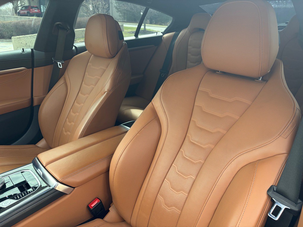 2022 BMW 8 Series Image 41