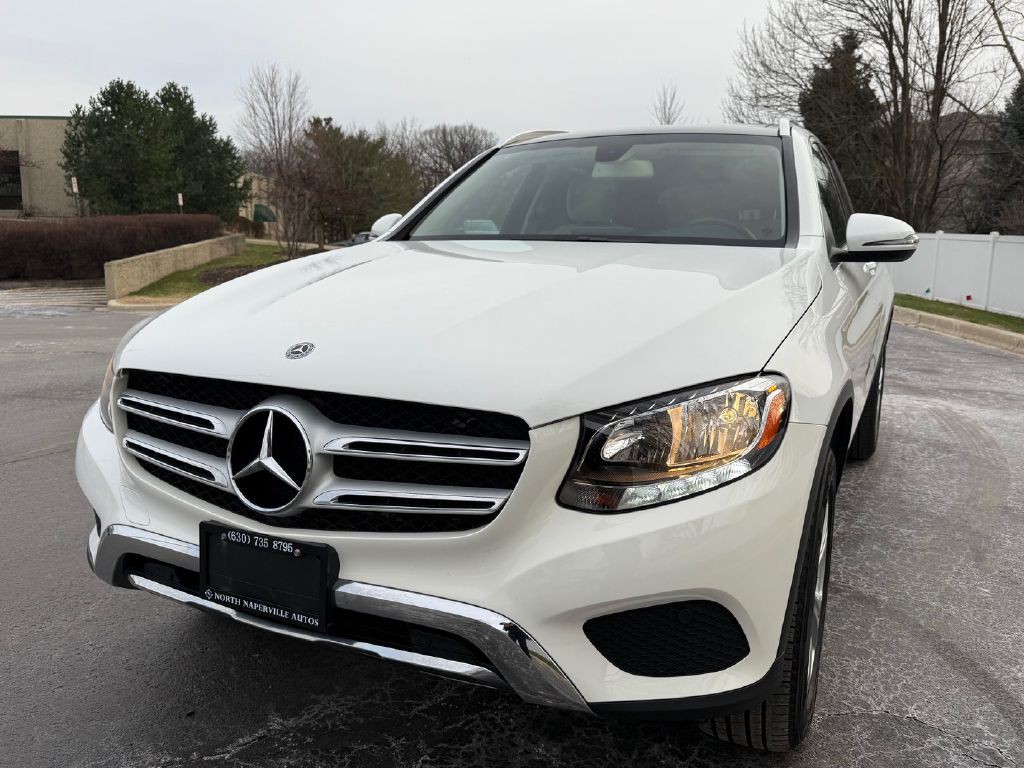 2018 Mercedes-Benz GLC-Class Image 11