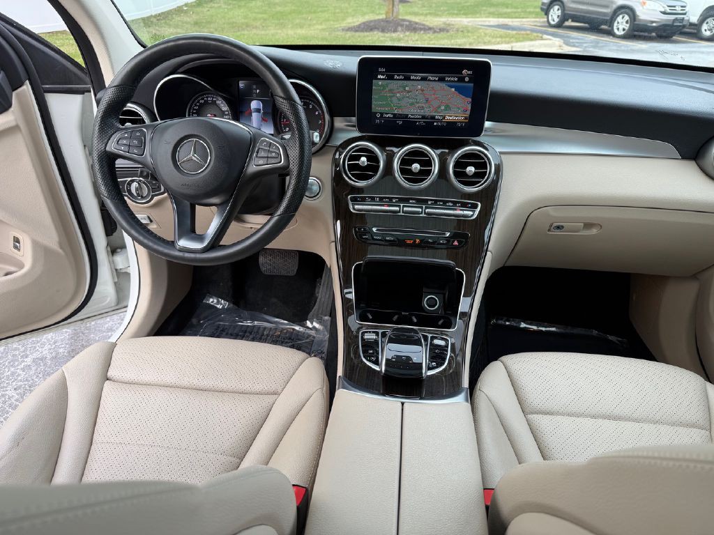 2018 Mercedes-Benz GLC-Class Image 13