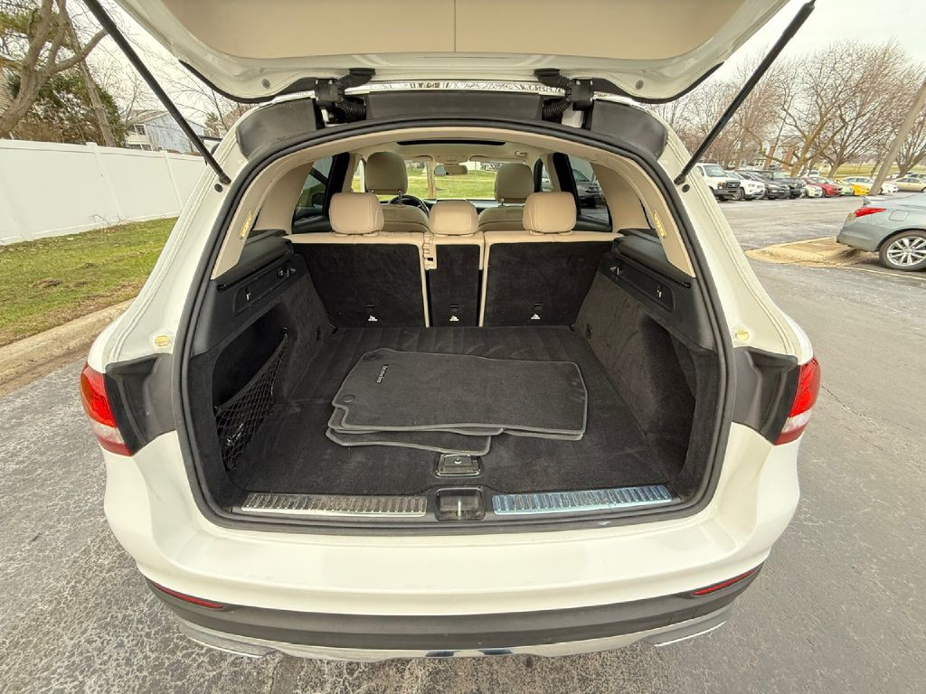 2018 Mercedes-Benz GLC-Class Image 24