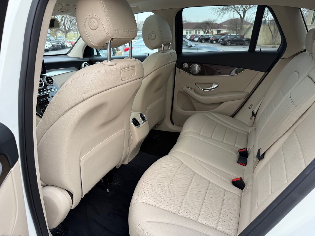 2018 Mercedes-Benz GLC-Class Image 27