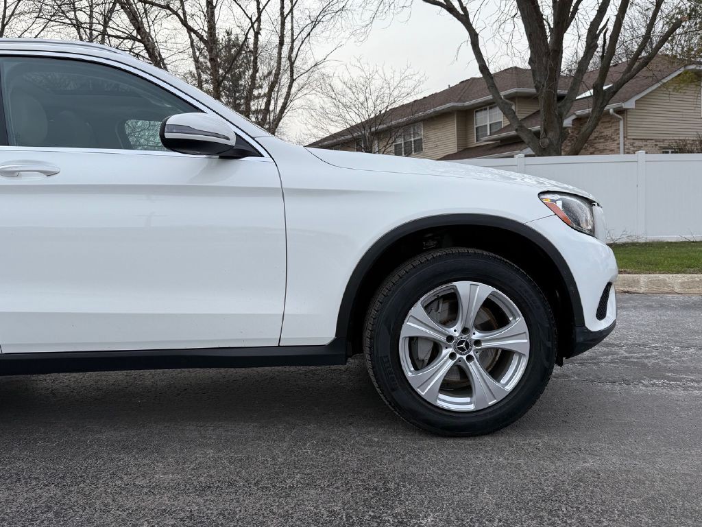 2018 Mercedes-Benz GLC-Class Image 36