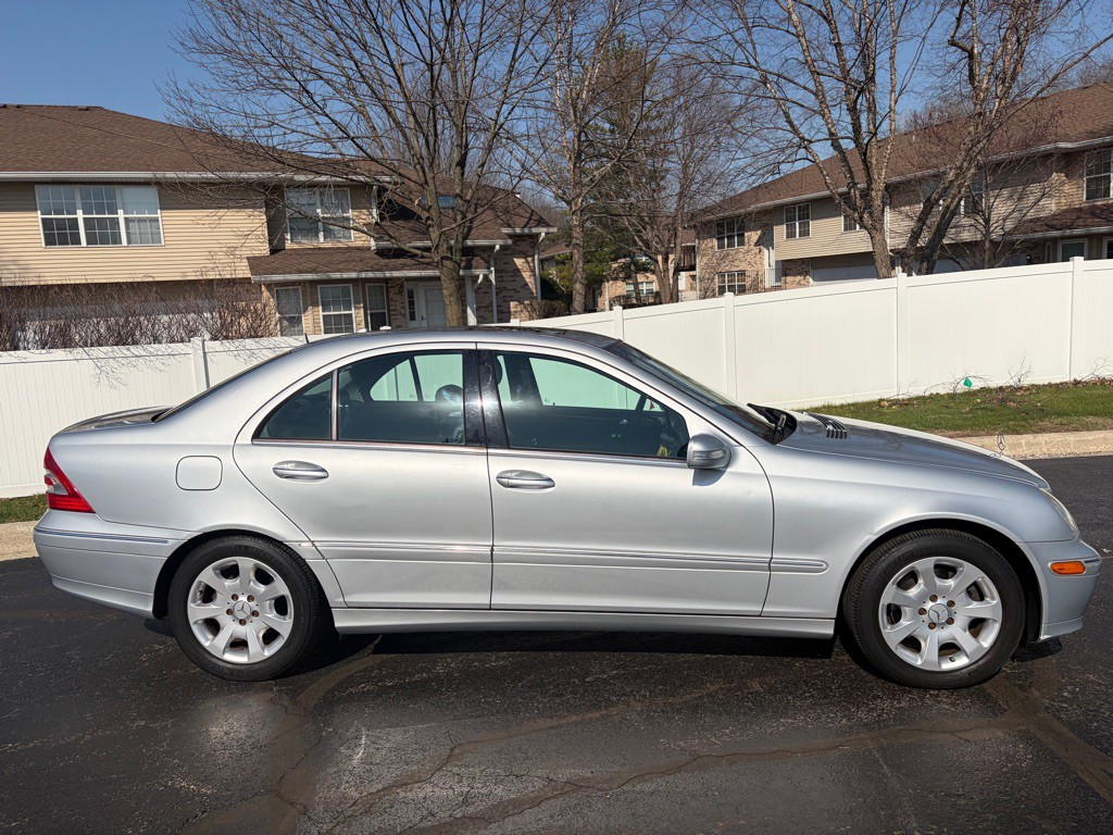 2006 Mercedes-Benz C-Class Image 6