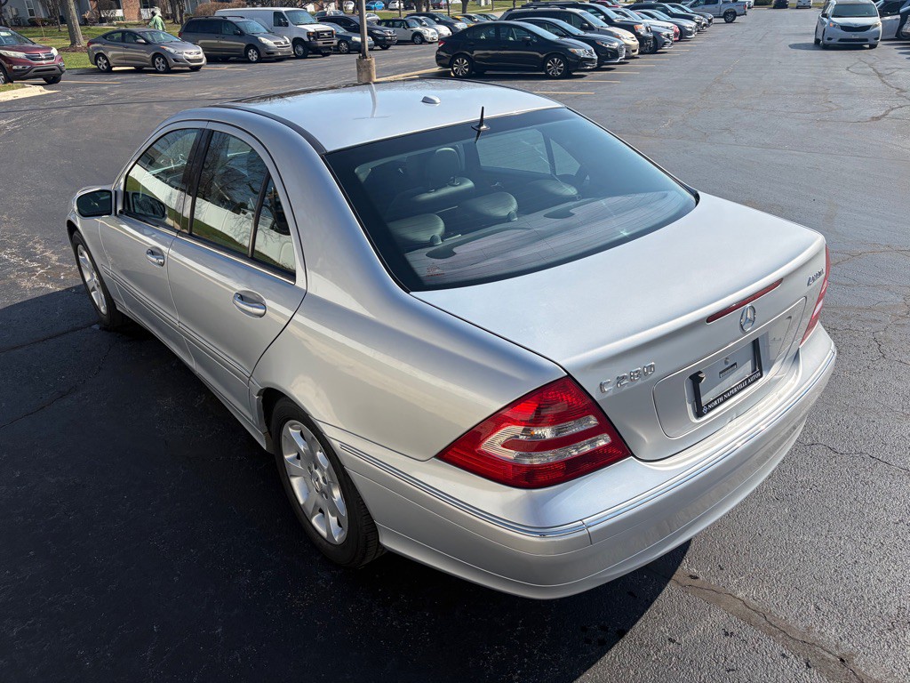 2006 Mercedes-Benz C-Class Image 11