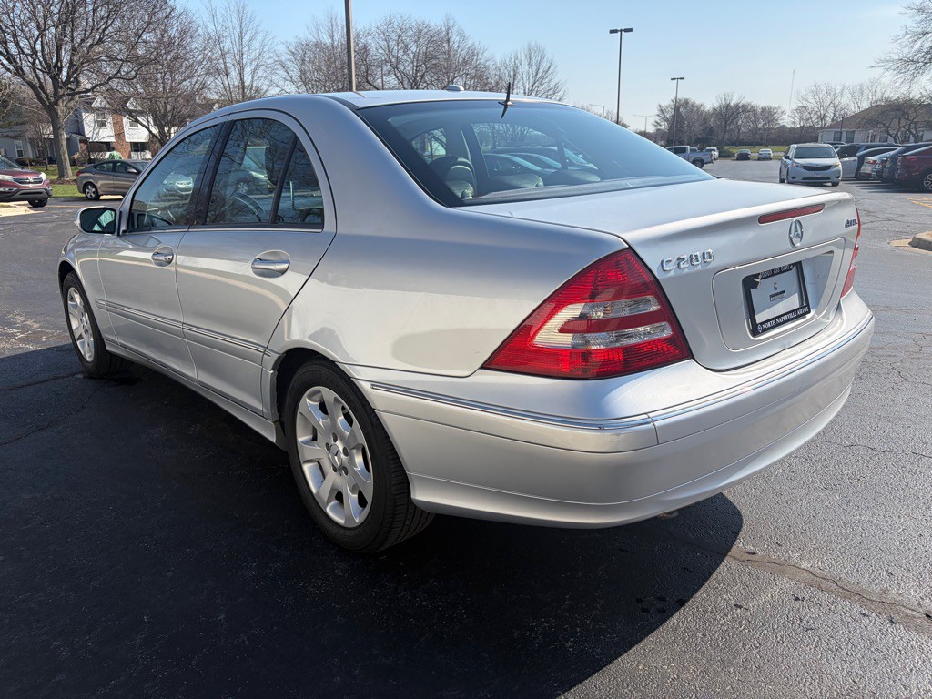 2006 Mercedes-Benz C-Class Image 12