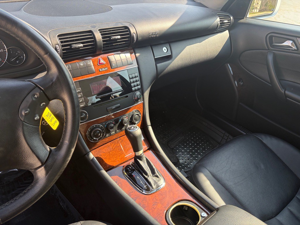 2006 Mercedes-Benz C-Class Image 31