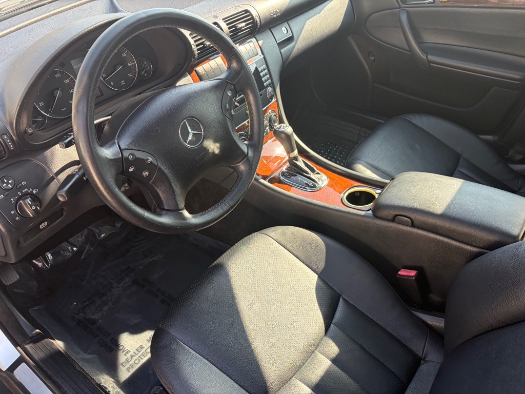 2006 Mercedes-Benz C-Class Image 33
