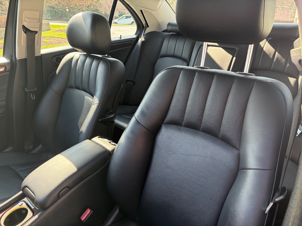 2006 Mercedes-Benz C-Class Image 36