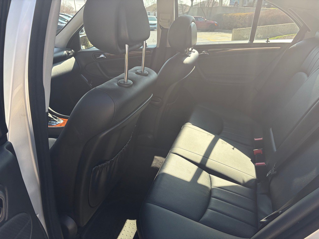 2006 Mercedes-Benz C-Class Image 40