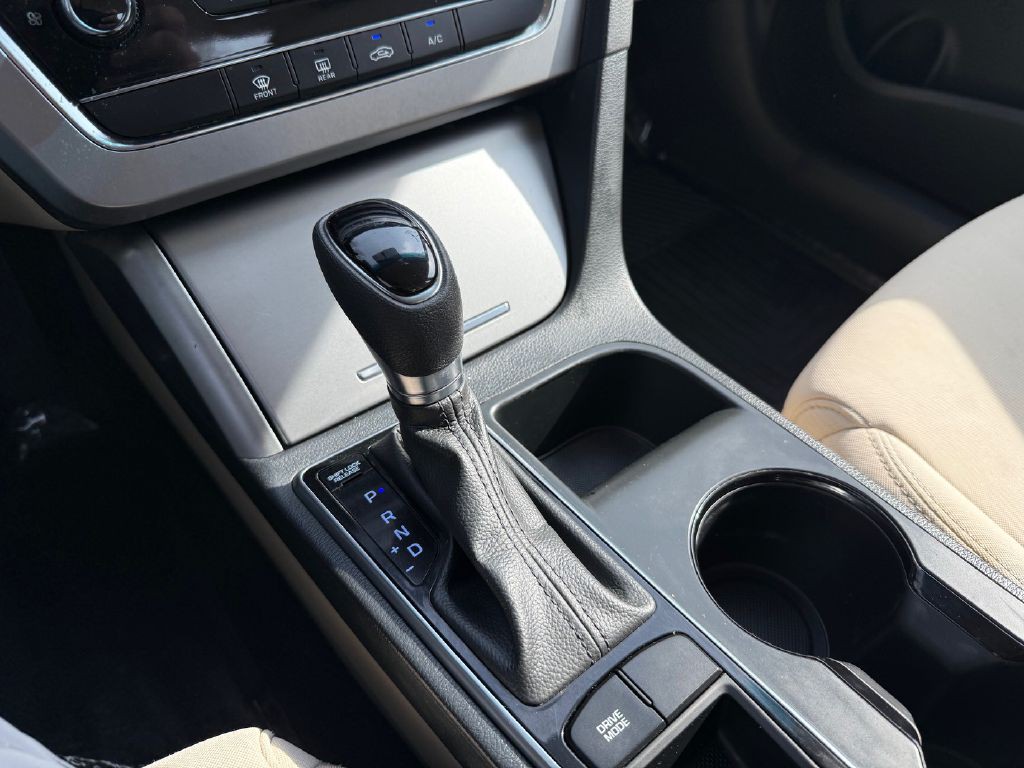2015 Hyundai Sonata Image 15